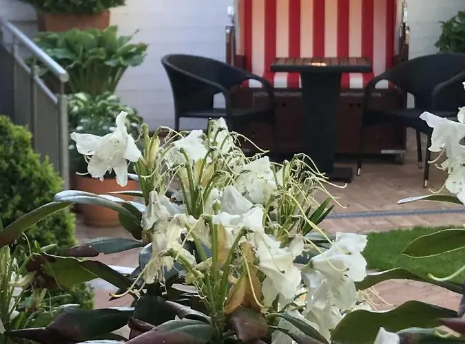 Exklusiv Mara * Westerland